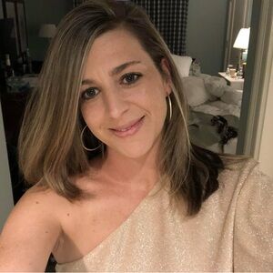 Meet your Posher, Aly